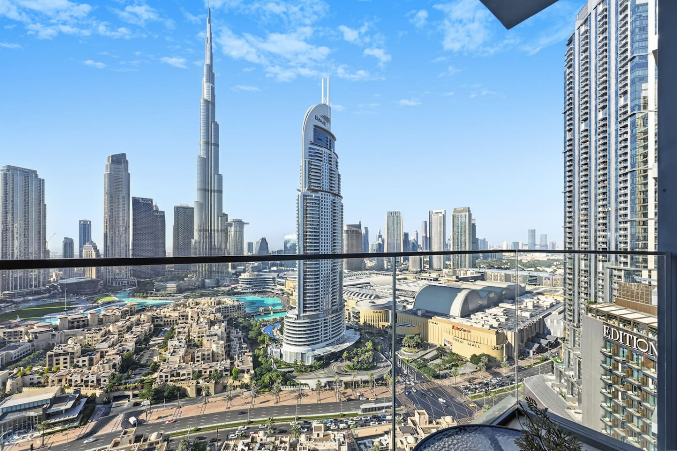 Breathtaking View, 3-minute walk to Dubai Mall