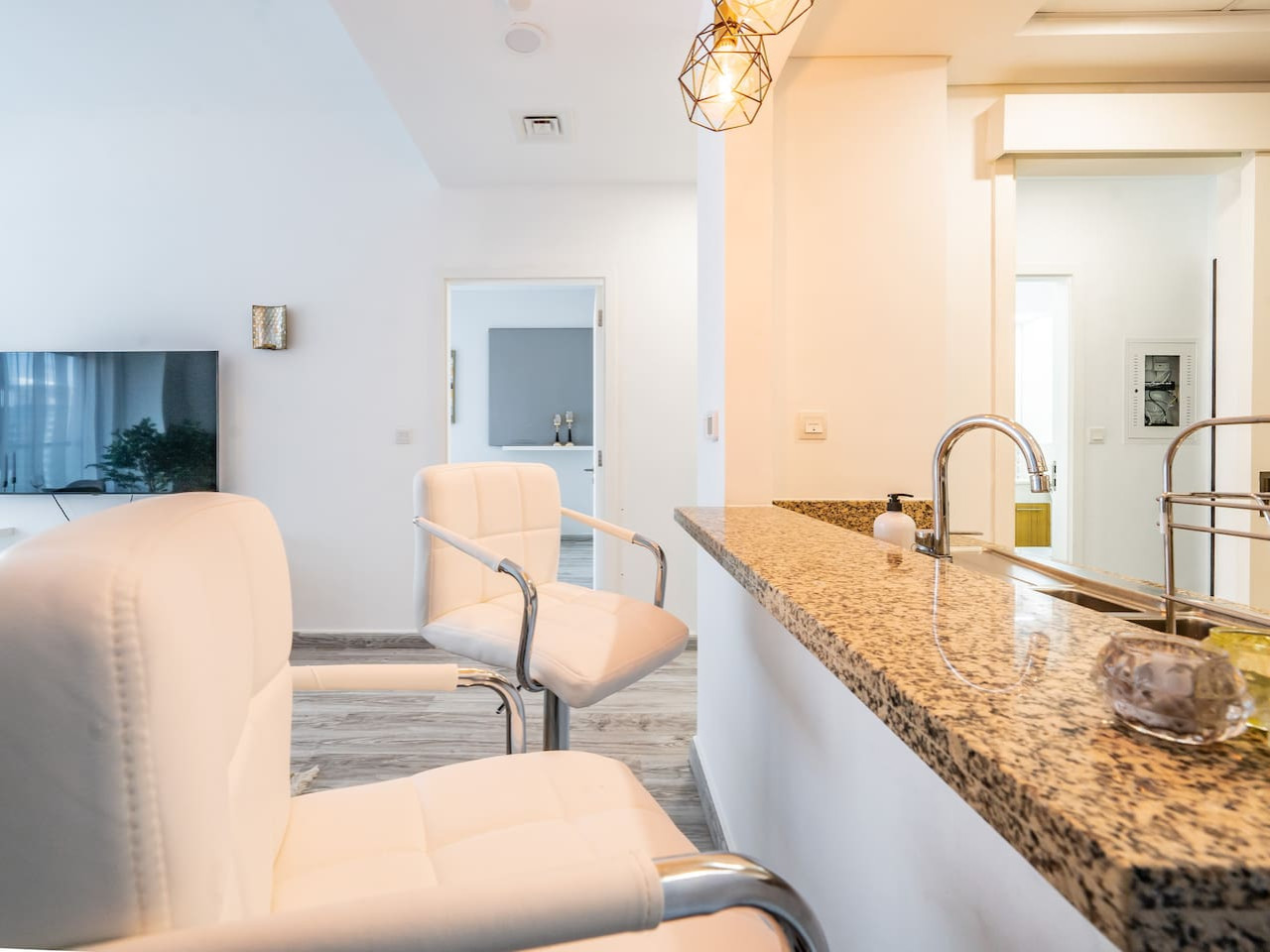 Stunning Burj Khalifa View | 1BR in Downtown